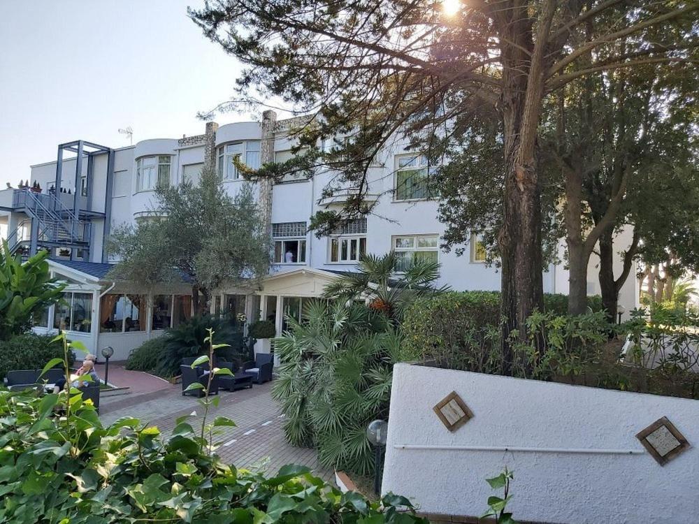 Capo Circeo Beach Resort Spa&Padel San Felice Circeo Exterior foto